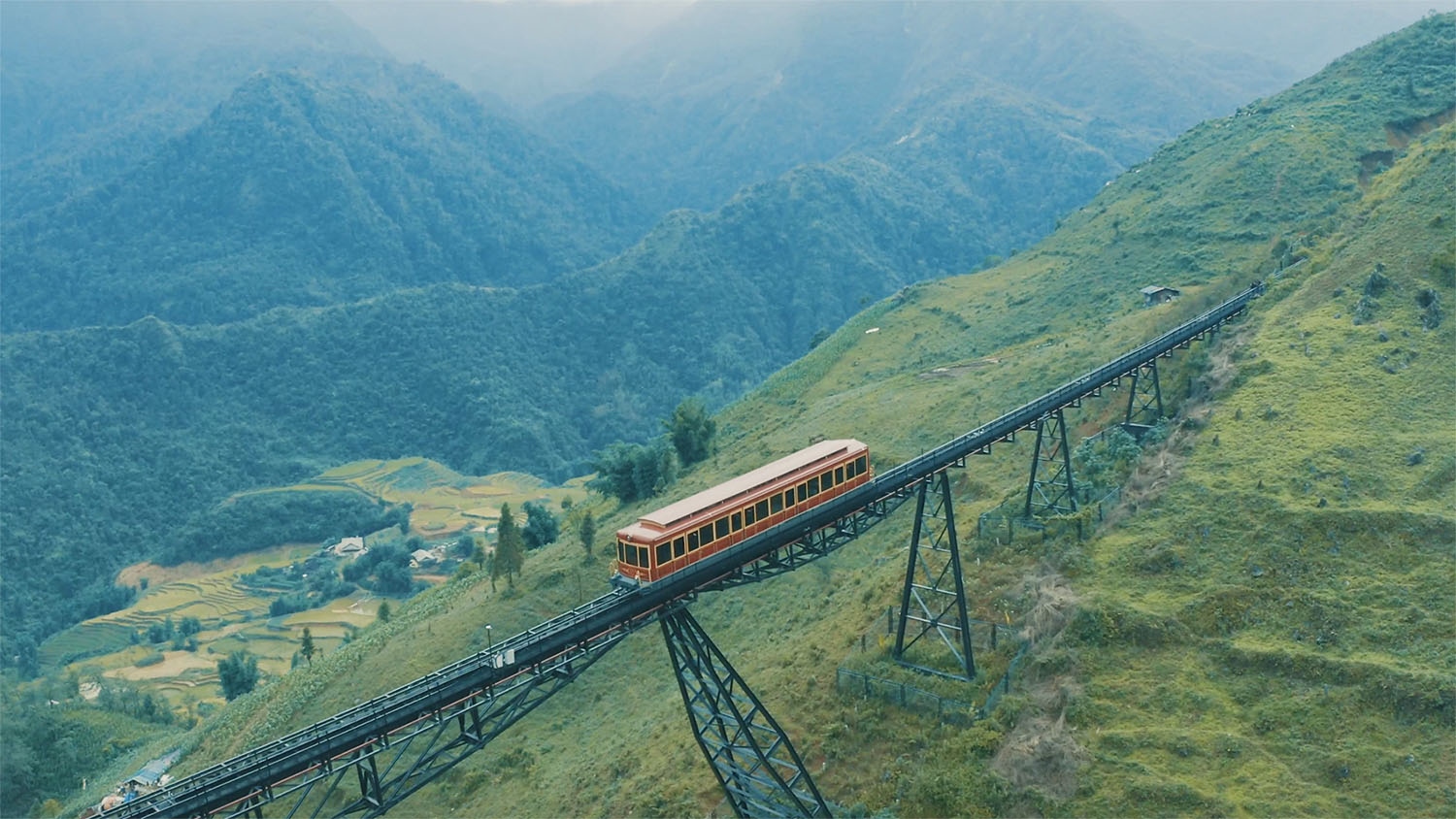 TOUR DU LỊCH LIÊN TUYẾN HẠ LONG-SAPA 4N3D 